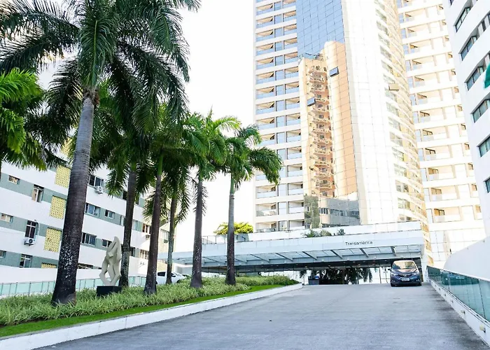 Beach Class Internacional - Studio Vista Mar em Boa Viagem por Yolo